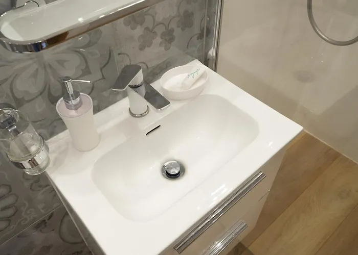 Carpano, Ogrodnicza 7 / Apartment